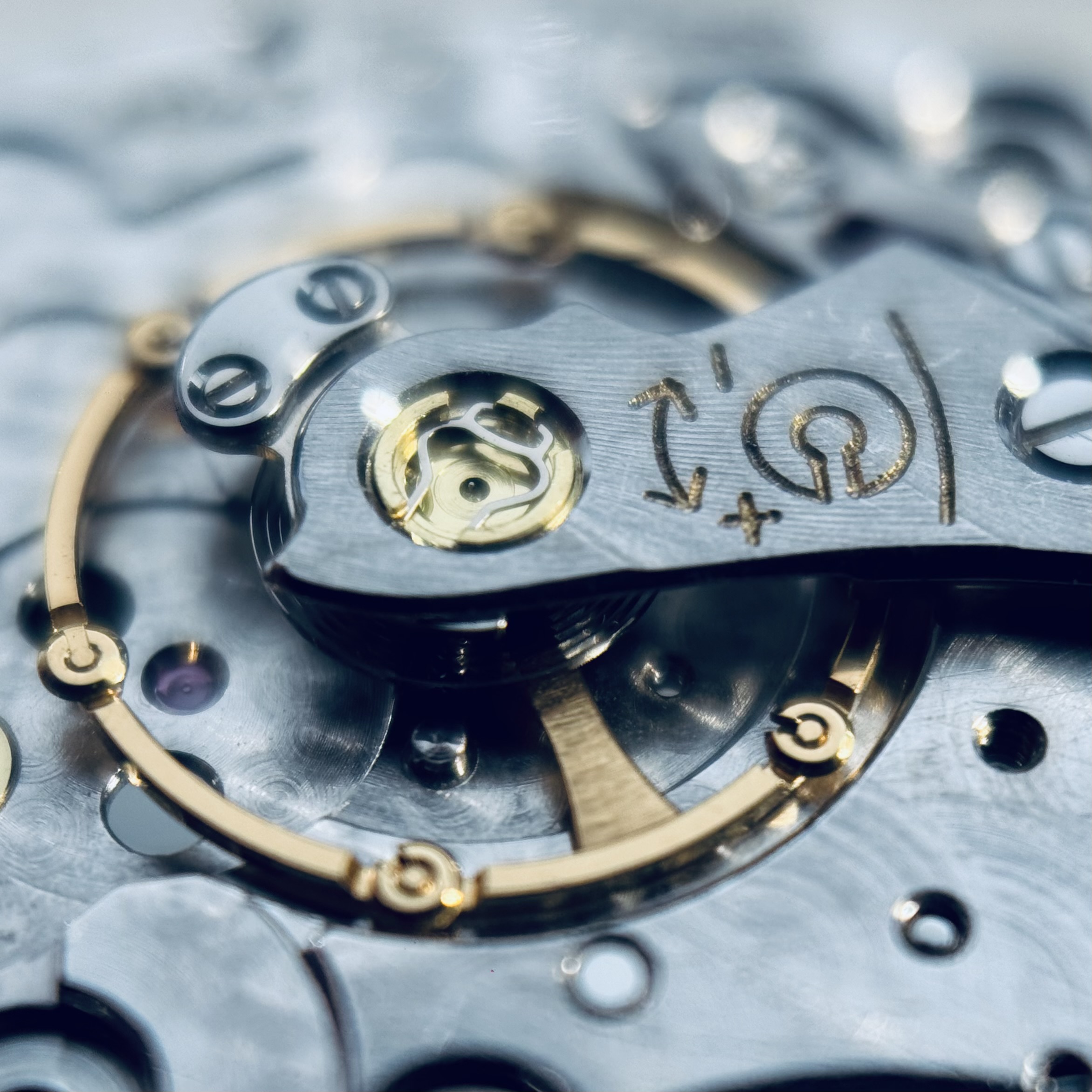 Feinuhrmacherei Maarten Crousen — Uurwerk detail